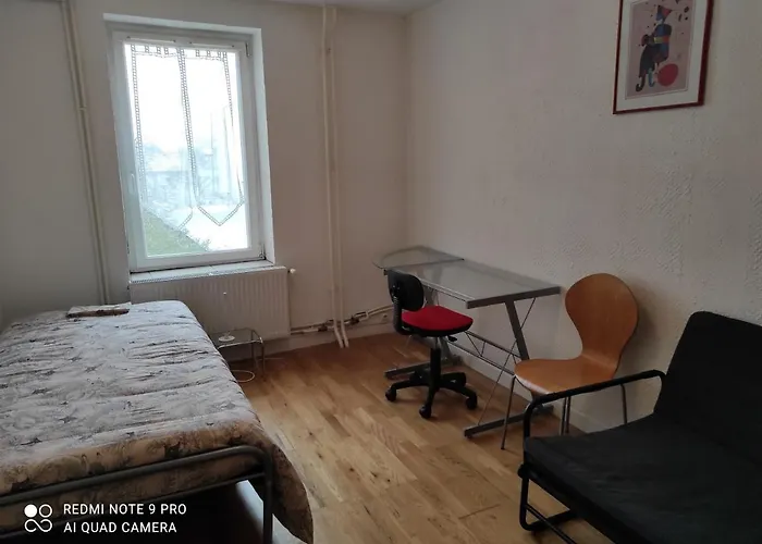 Appartement Superbe Dans Quartier Calme *