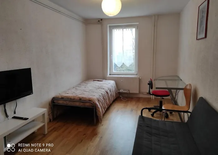 Superbe Dans Quartier Calme